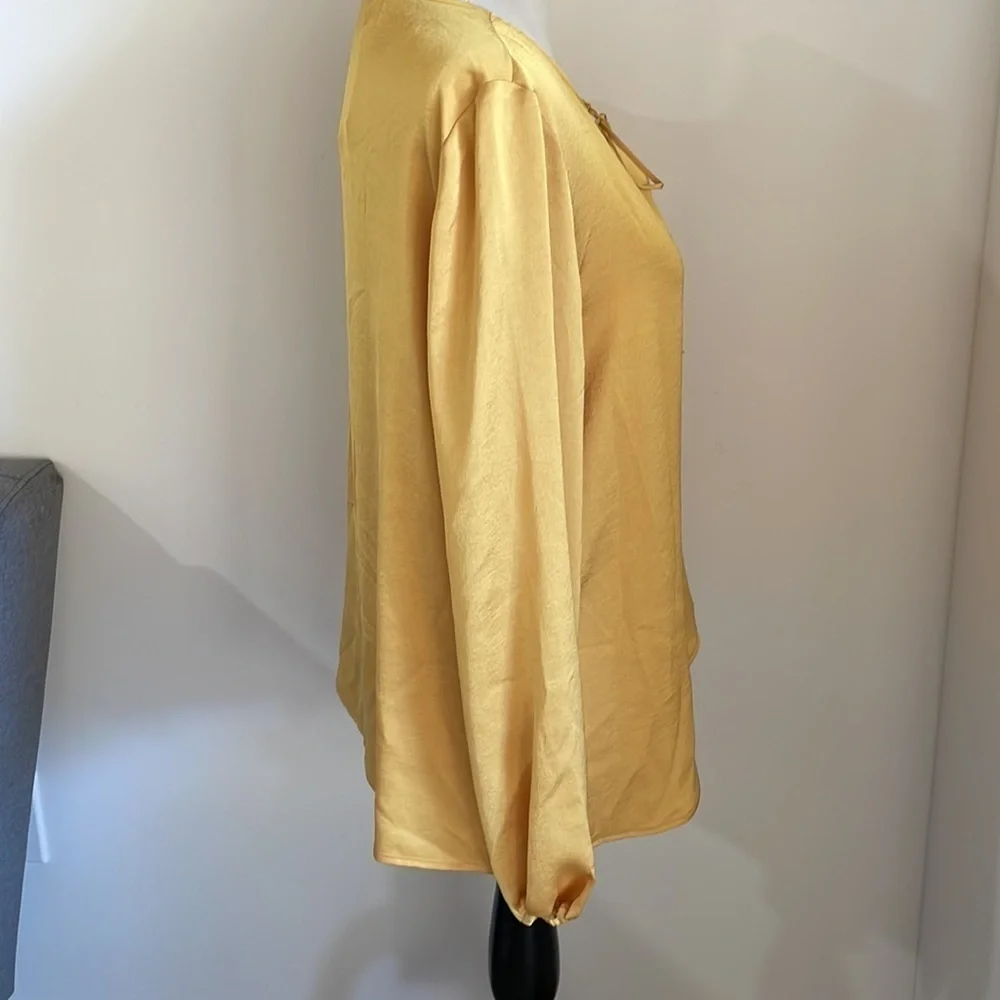 NWT Kasper Catalan yellow blouse - Picture 4 of 6